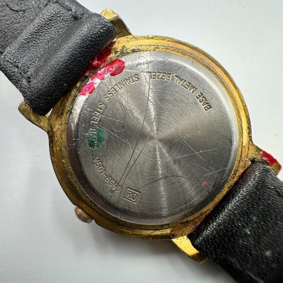 3/$30 Vintage Mickey Mouse Watch Women Gold Tone Roman Numeral Bezel - Picture 6 of 15